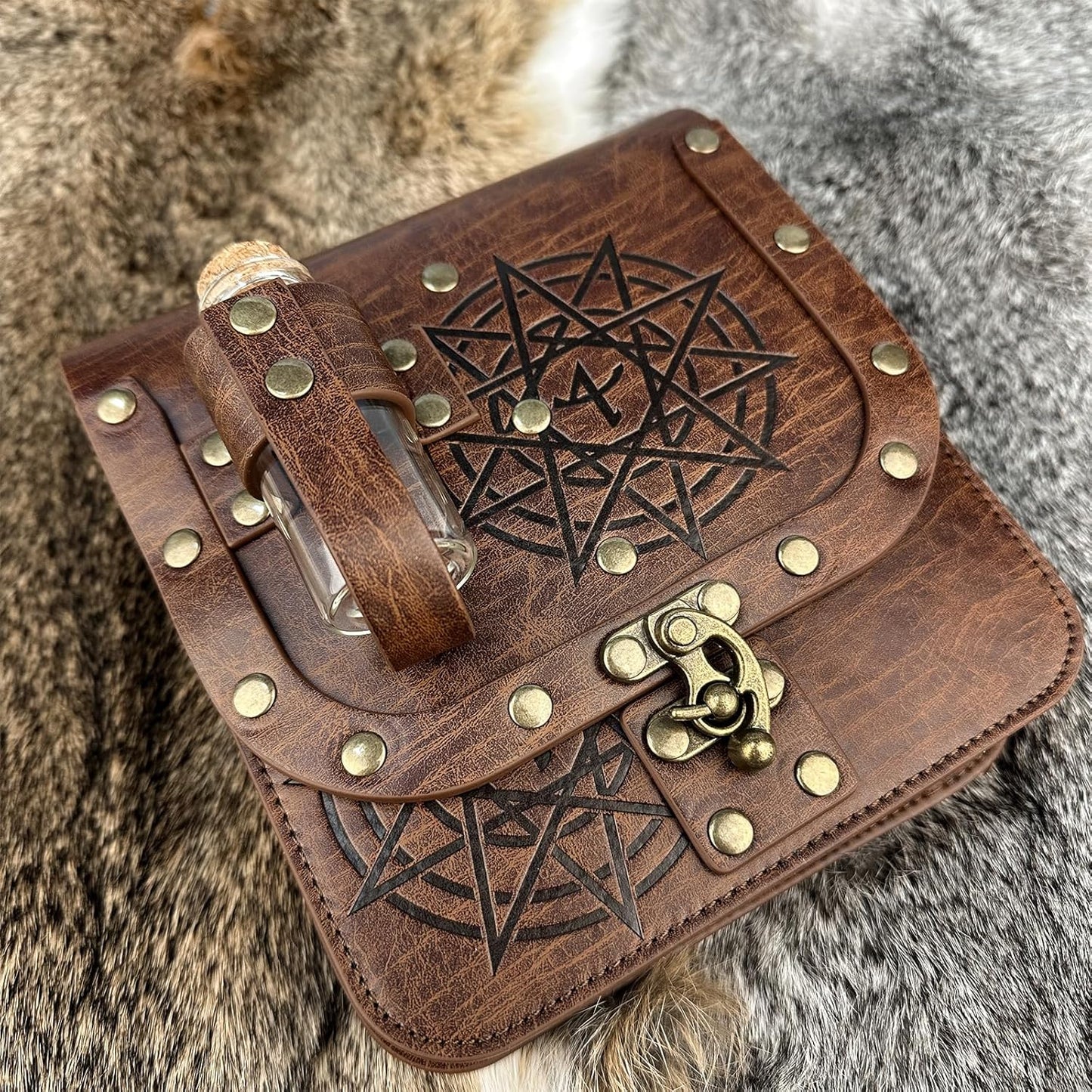 HiiFeuer Medieval Alchemy Faux Leather Belt Bag with 4 Cork Potion Vials, Fantasy Wizard Waist Pouch Side Pack for Ren Faire (Light Brown A)