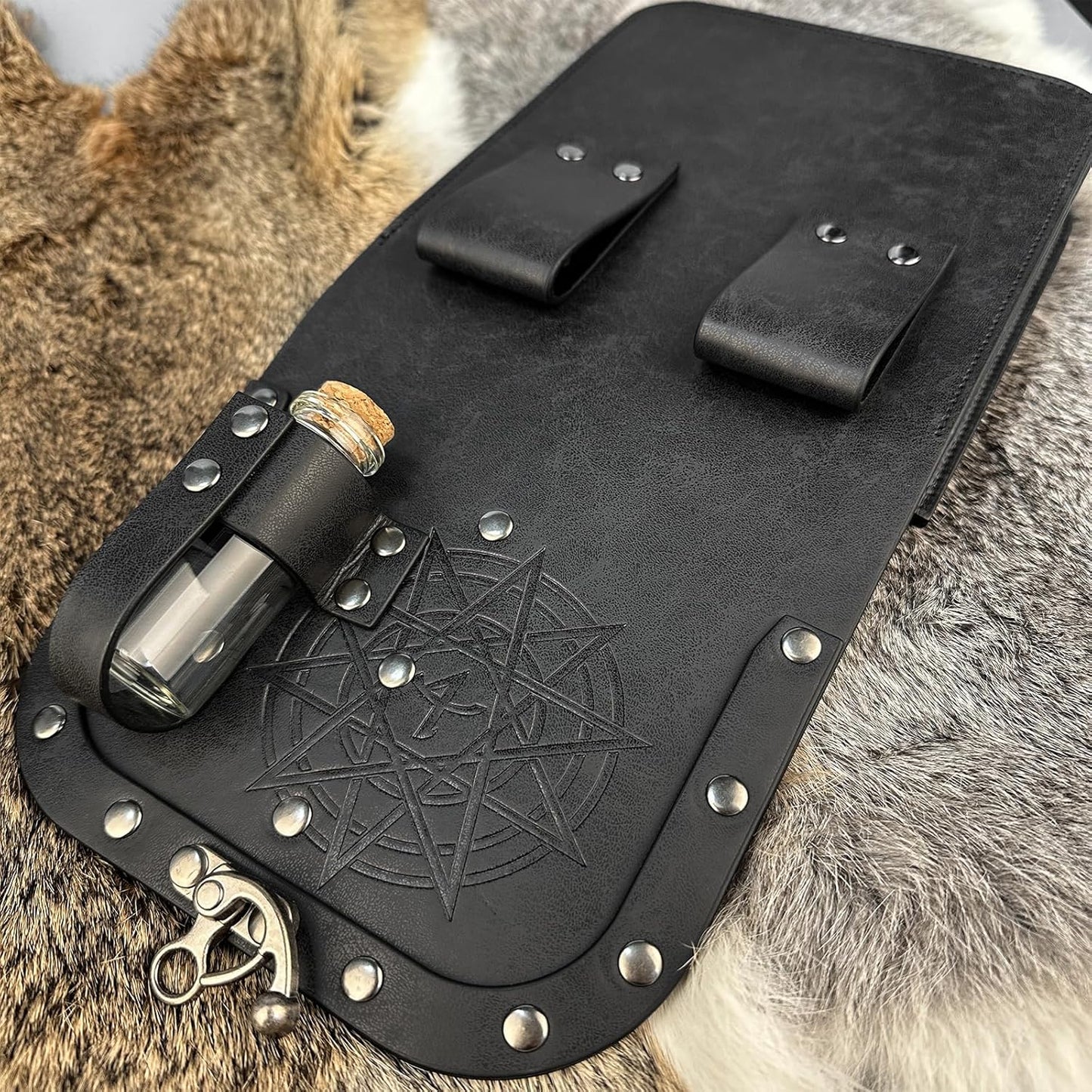 HiiFeuer Medieval Alchemy Faux Leather Belt Bag with 4 Cork Potion Vials, Fantasy Wizard Waist Pouch Side Pack for Ren Faire (Light Brown A)