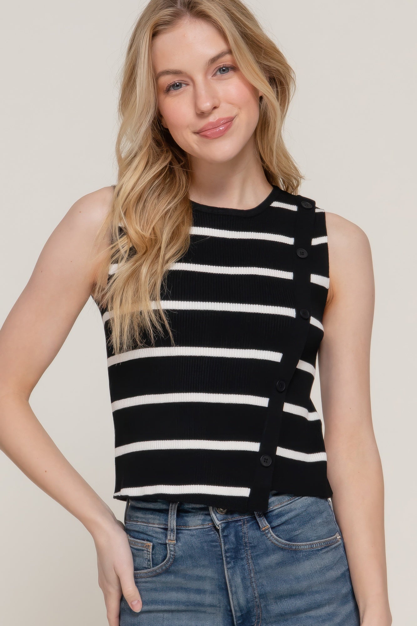 New Arrival – Sleeveless Diagonal Shape Stripe Spring Sweater – New Arrival Now Live