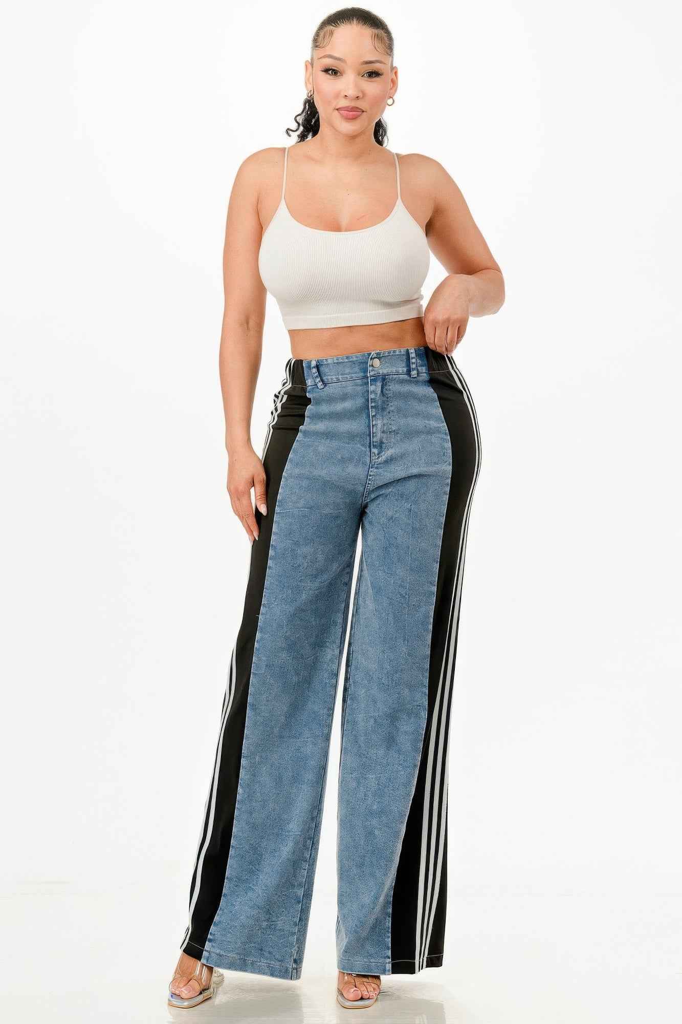 Wide Leg Jeans With Stripe Detail