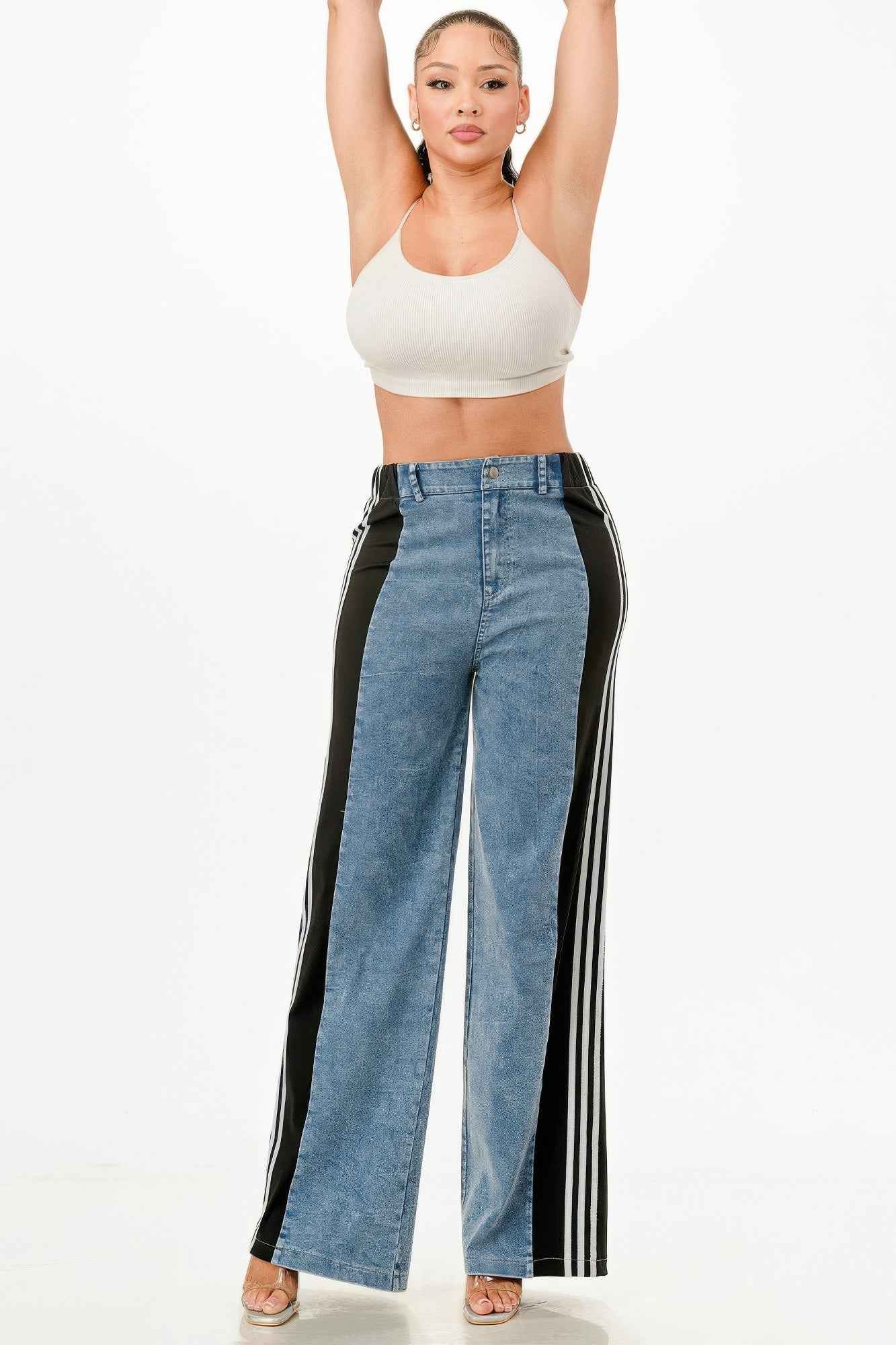 Wide Leg Jeans With Stripe Detail