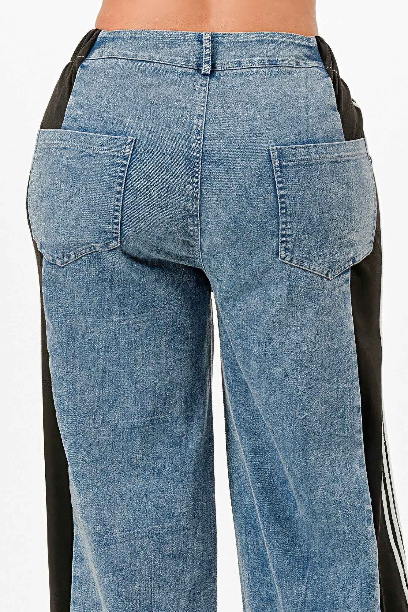 Wide Leg Jeans With Stripe Detail