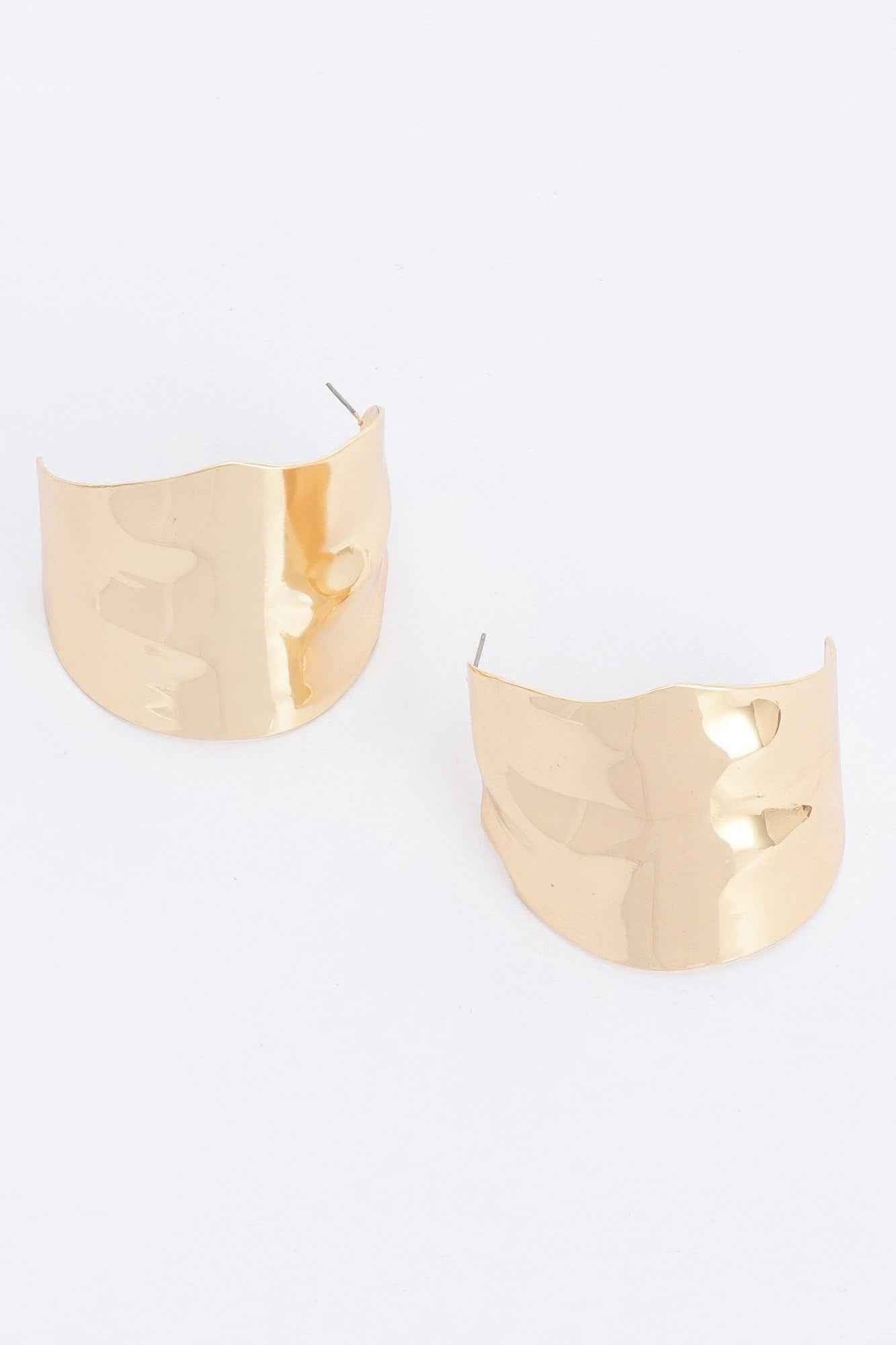 New Arrival – Metal Earring – New Arrival Now Live