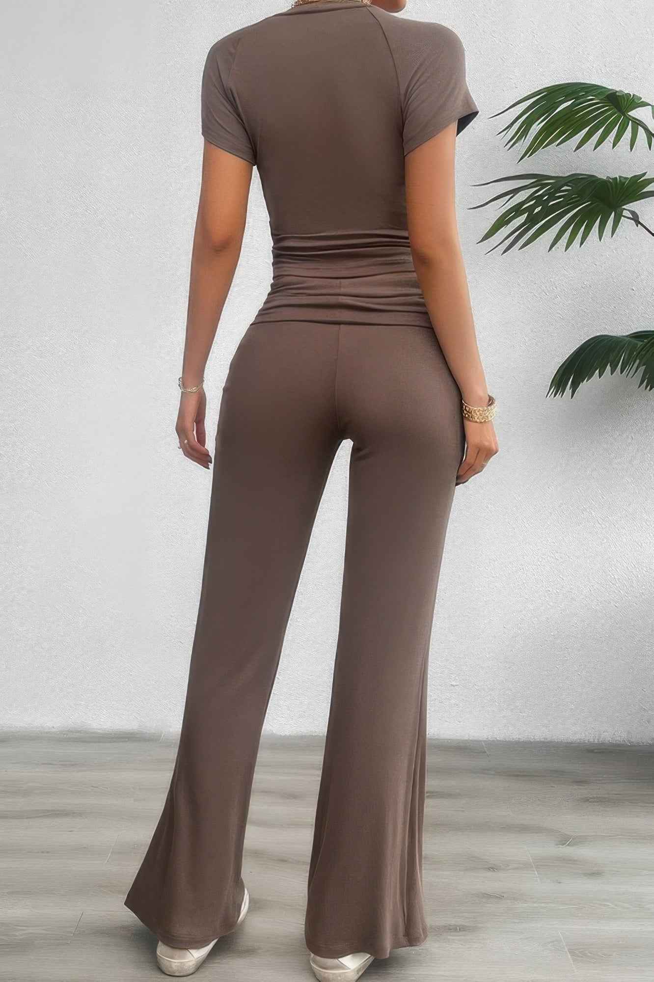 Two Pieces Round Neck Fit Elastic Straight Sets