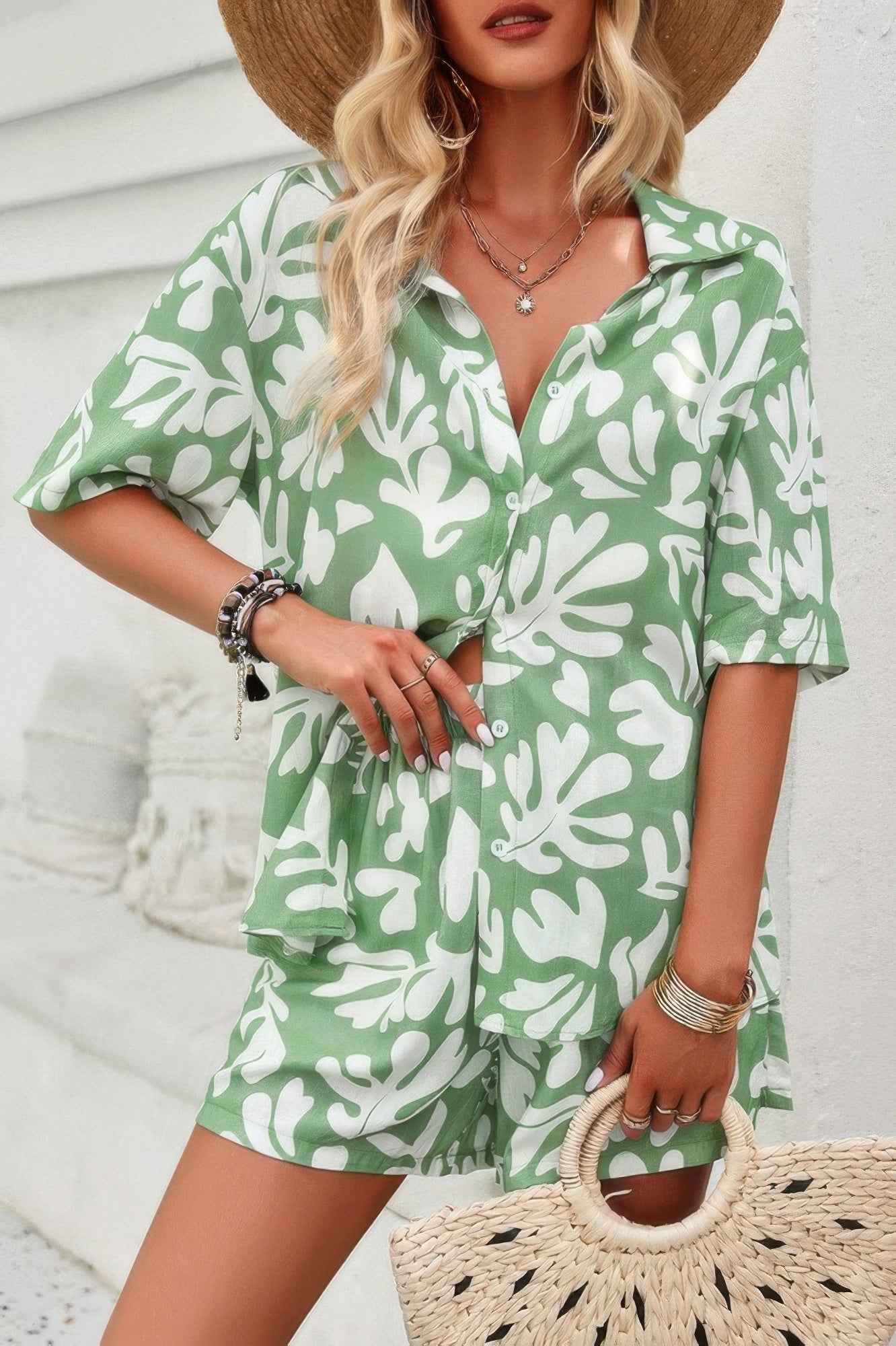 Allover Print Elastic Shorts Two Pieces Button Set