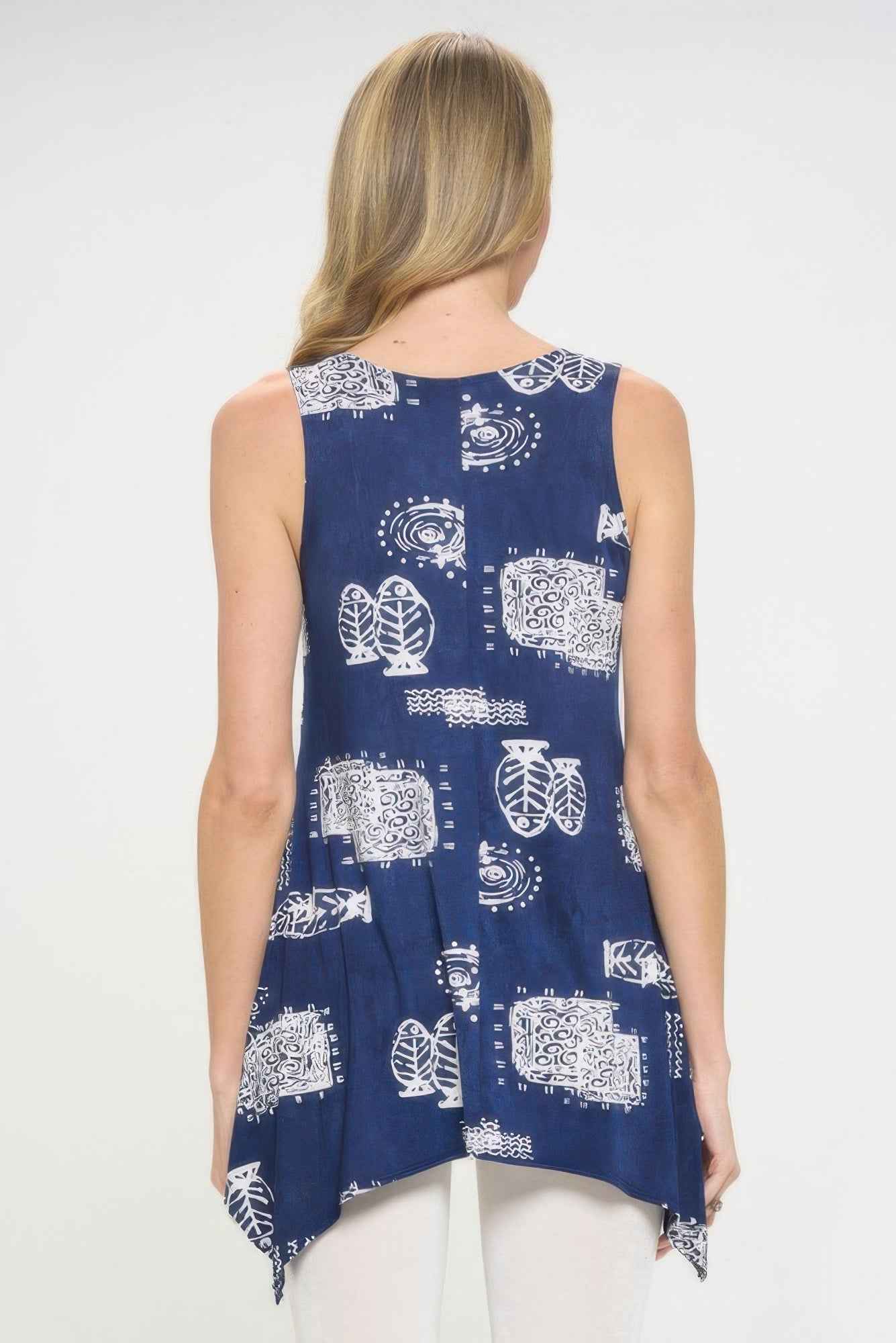 Hit Print Shark Bite Hem Tank