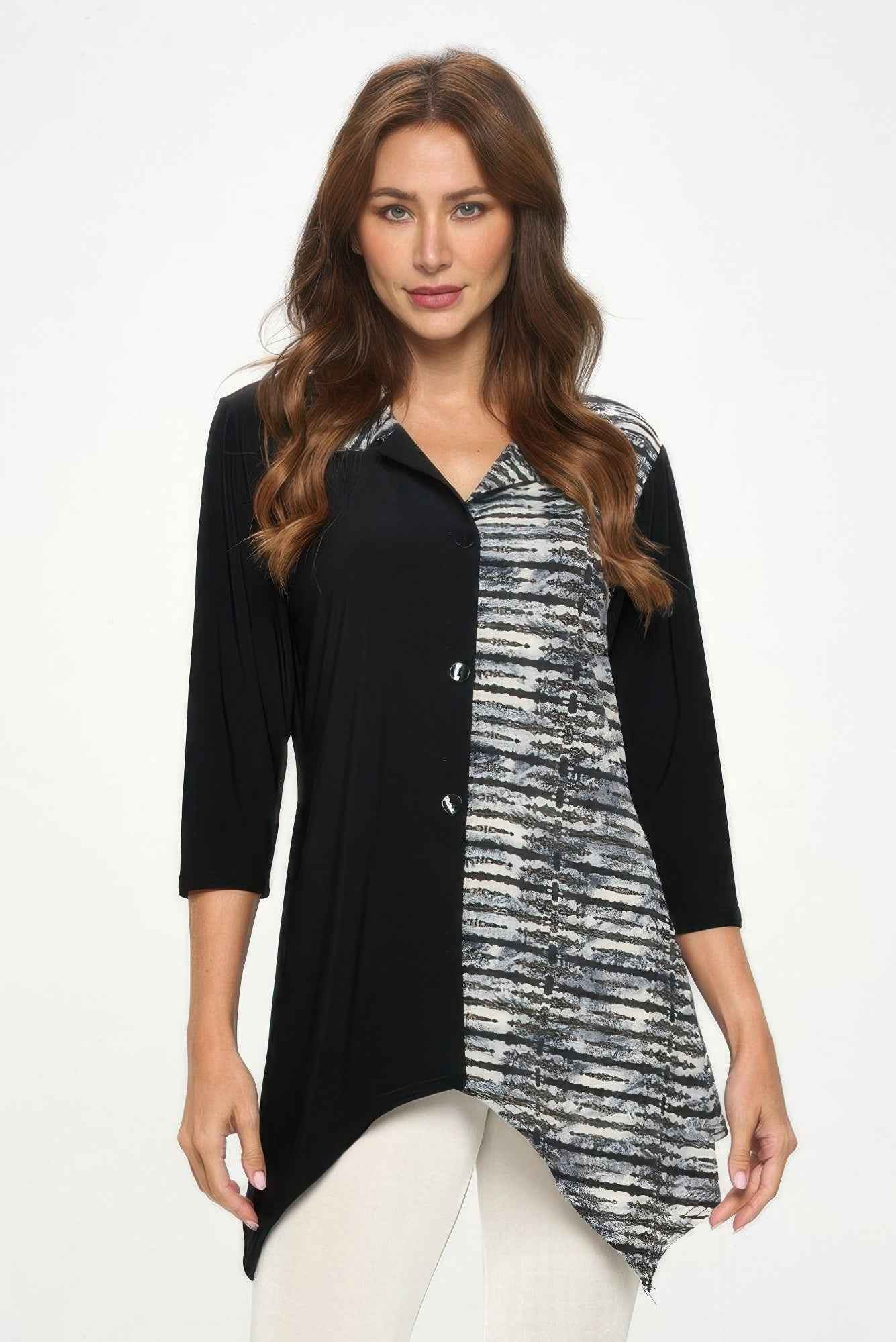 Hit Contrast Button 3/4 Sleeve Top