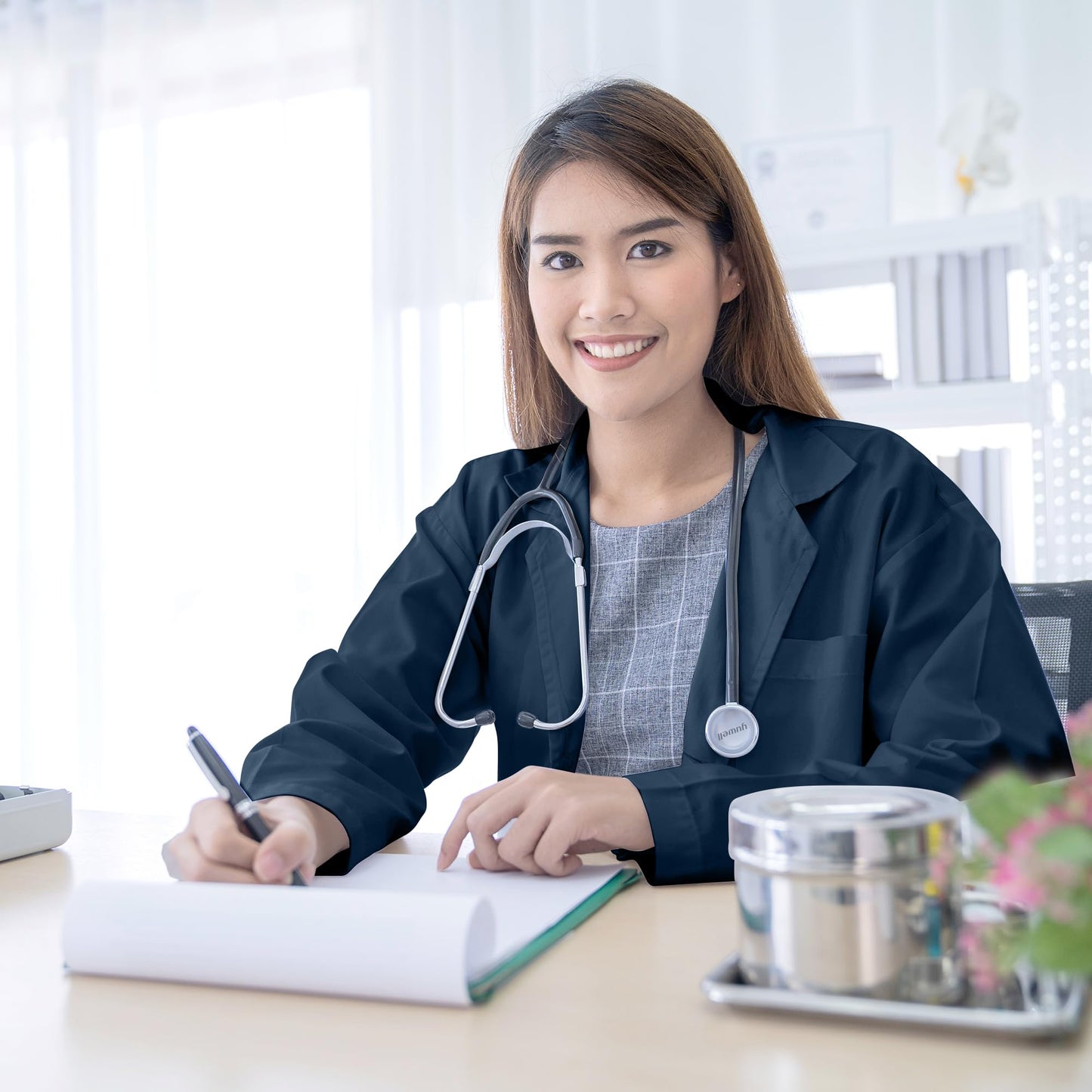 NY Threads Professional Lab Coat for Women, Long Sleeve Medical Coat