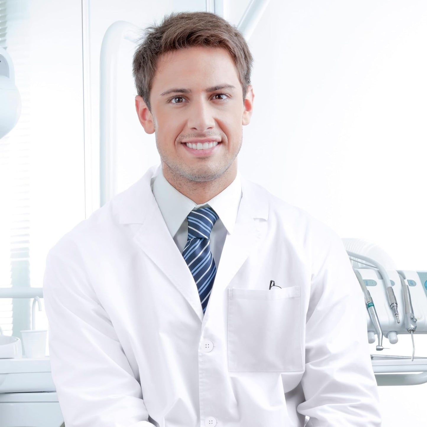 NY Threads Professional Lab Coat for Men Long Sleeve Medical Coat