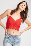 Top tipo bralette con encaje de crochet