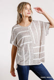 Blusa de manga corta doblada con rayas horizontales y verticales y dobladillo alto-bajo