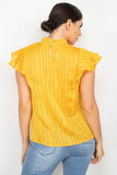 Blusa con volantes y mangas cortas