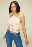 Top corto con cuello halter