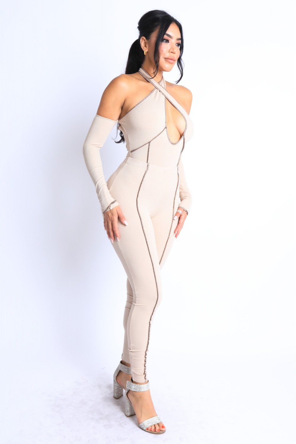 Overlock Detailed Cross Halter Keyhole Neck Off Shoulder Set-Product Type | Naughty Smile Fashion
