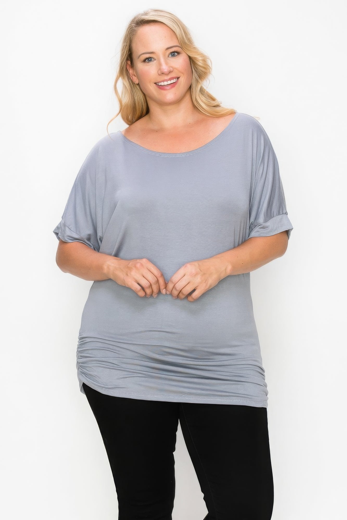 Plus Size Short Sleeve Top Featuring A Round Neck And Ruched Sides – Stylish & Comfortable – men’s fashion, stylish and versatile