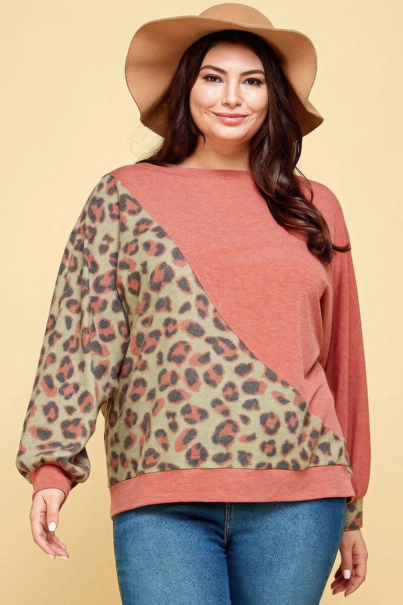 Plus Size Cute Animal French Terry Brush Contrast Print Pullover – Stylish & Comfortable – men’s fashion, stylish and versatile