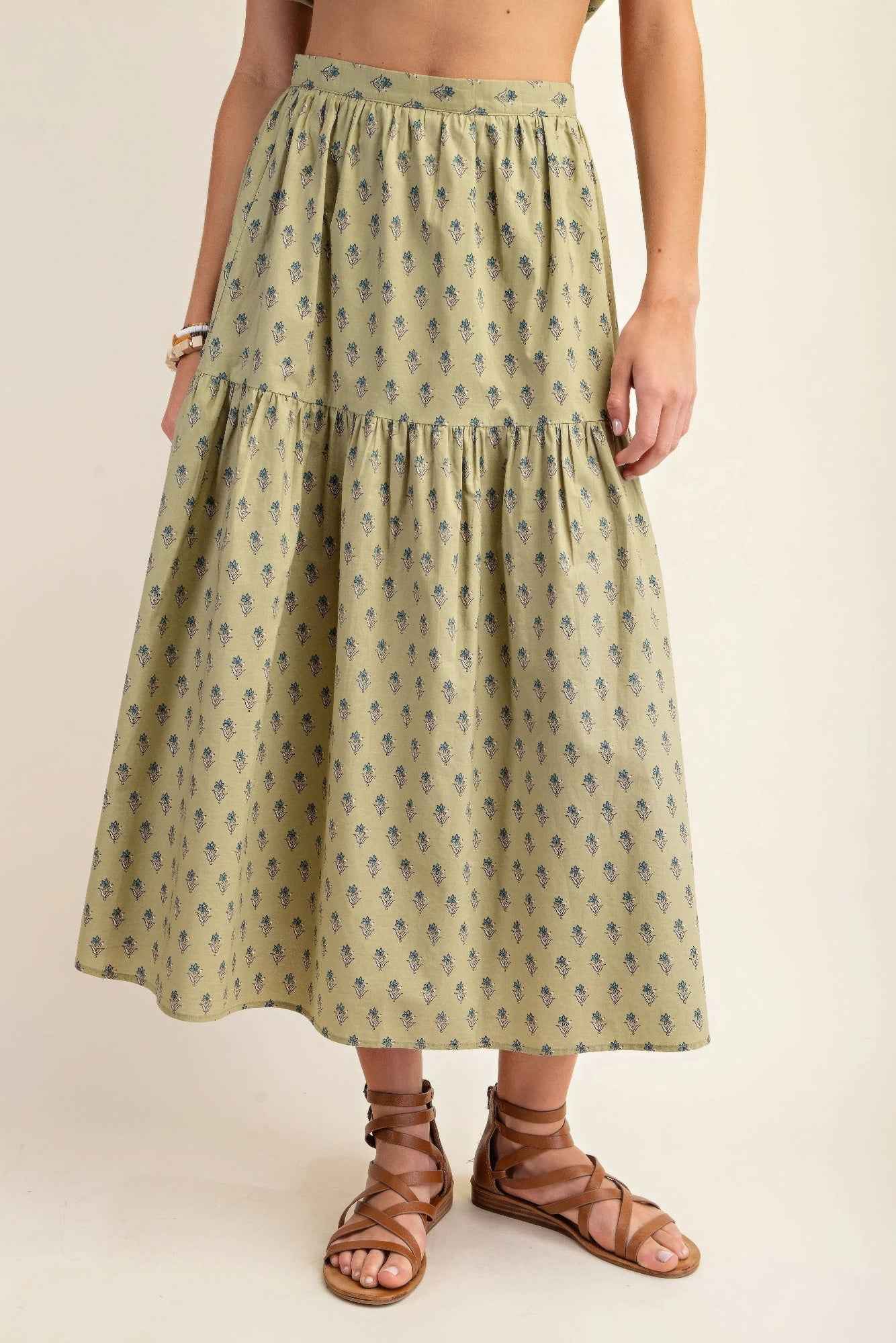 New Arrival – Printed tired midi skirt – New Arrival Now Live
