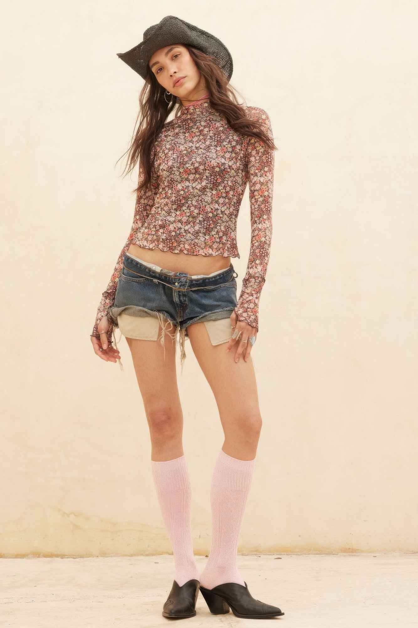 Floral-print Mesh Cropped Mock-neckthumbhole Top