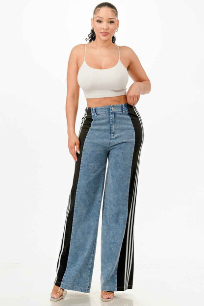 Wide Leg Jeans With Stripe Detail