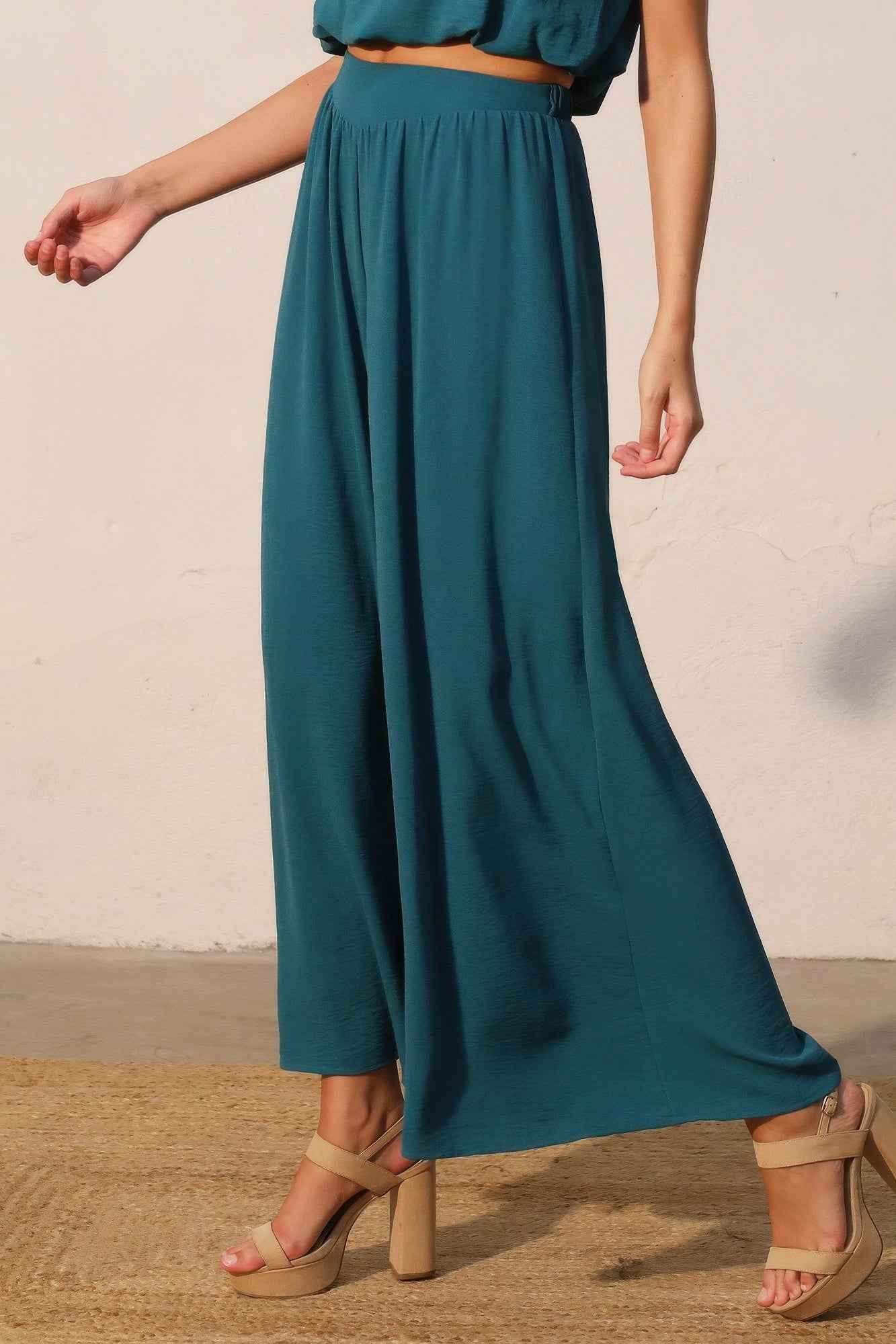 Matte Crepe Wide Leg Swing Pants
