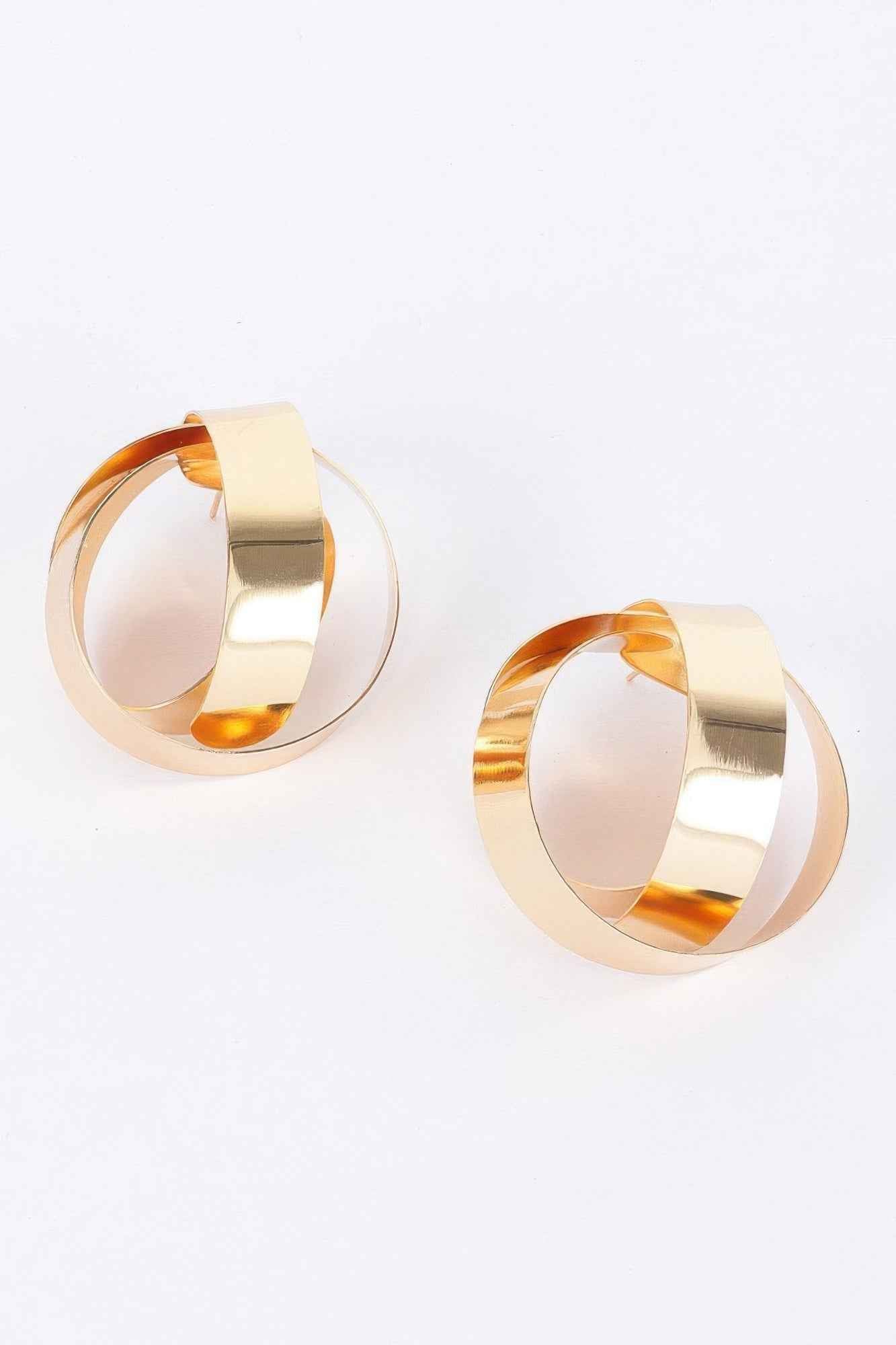 New Arrival – Metal Earring – New Arrival Now Live