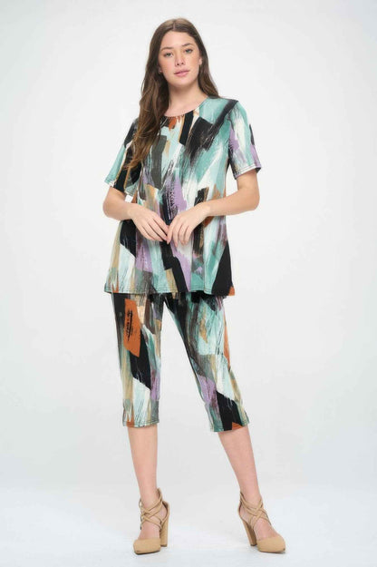 Short Sleeve Top Capri Pants Set