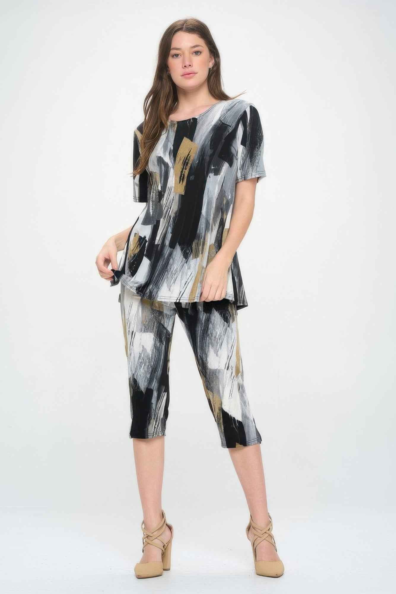 Short Sleeve Top Capri Pants Set