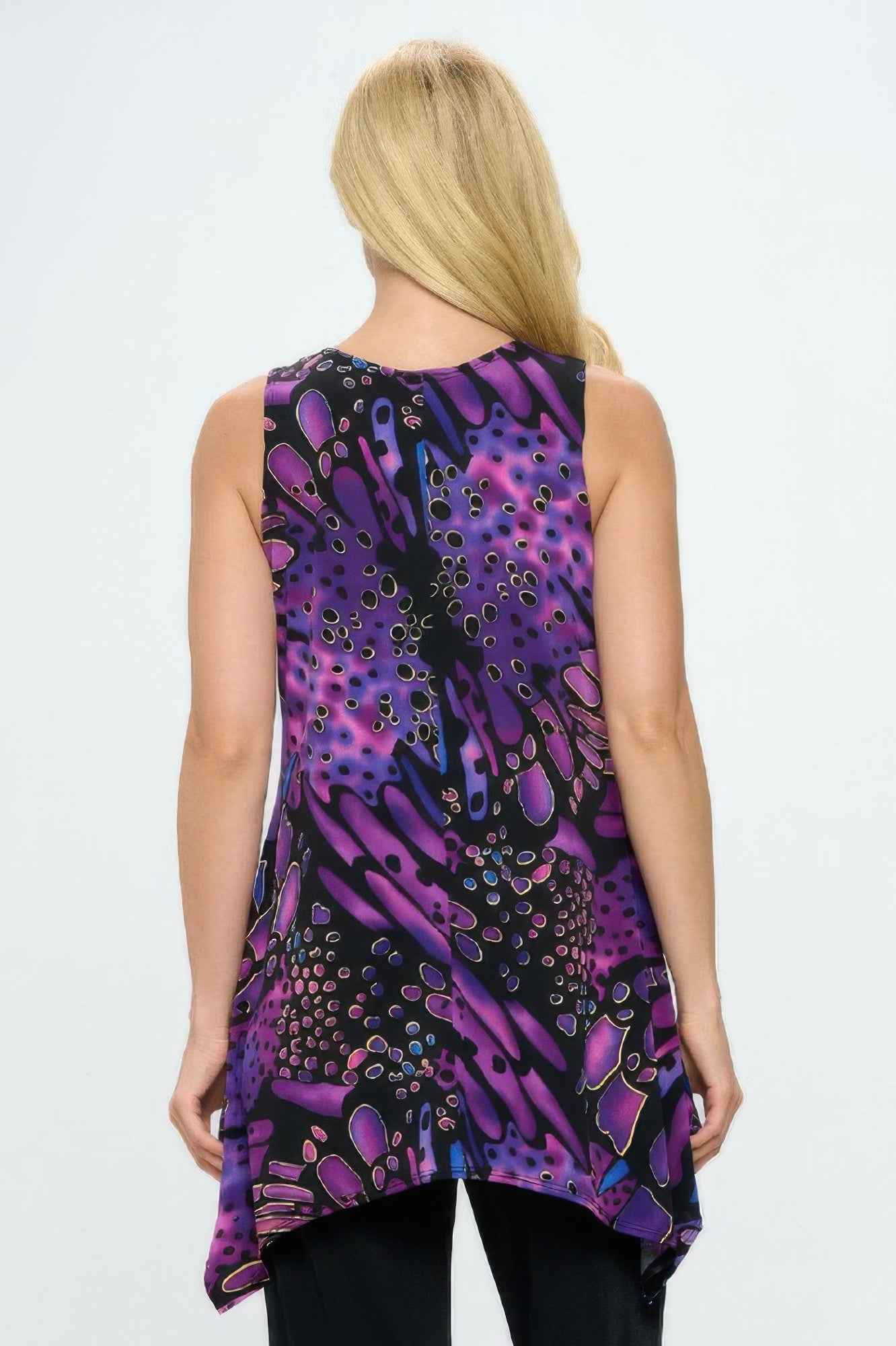 Plus Size Hit Shark Bite Hem Tank