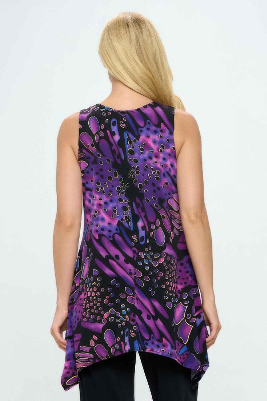 Plus Size Hit Shark Bite Hem Tank