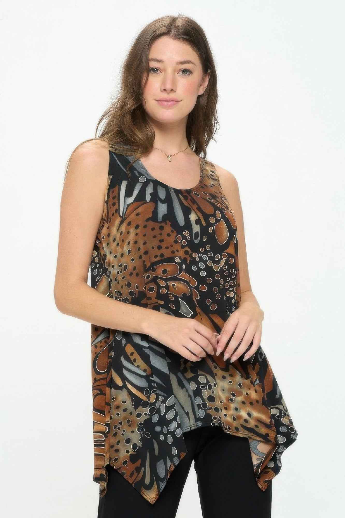 Plus Size Hit Shark Bite Hem Tank